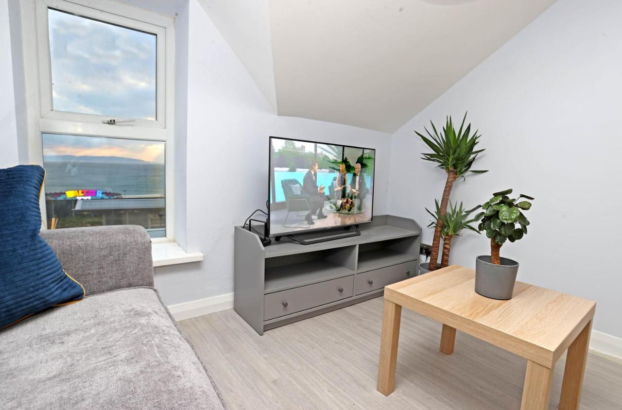 Entire Penthouse Apartment With Sea Views Portrush Exterior foto